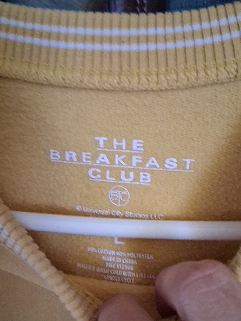High School Graphic Crewneck Sweatshirt in Mustard "The Breakfeaat Club" - Picture 2 of 4